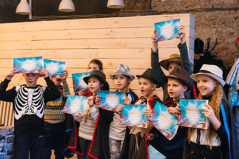 Как отметить Новый год классом — идеи для младших школьников в Кривому Розі